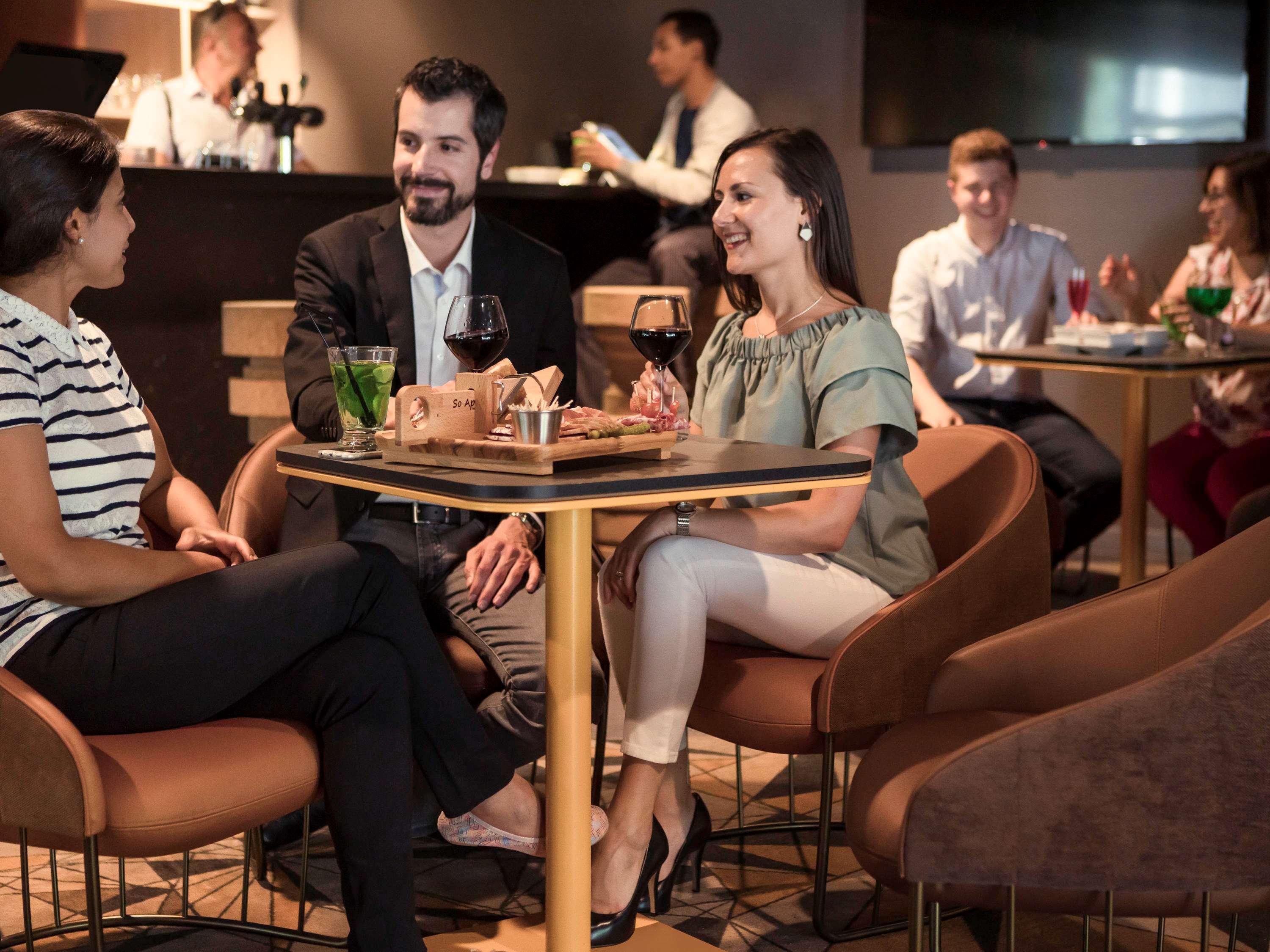 Mercure Paris Sud Les Ulis-Courtaboeuf Екстериор снимка