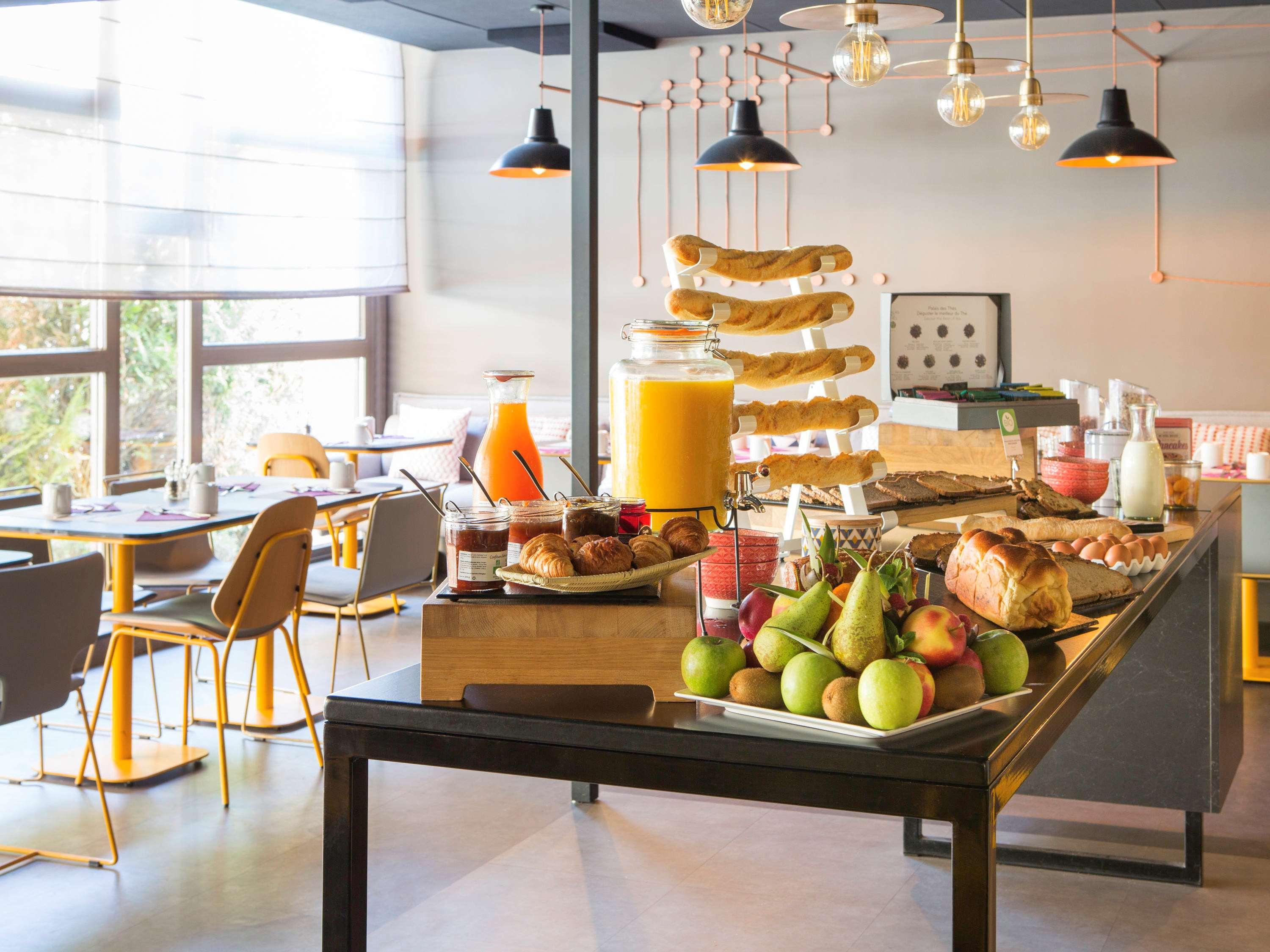 Mercure Paris Sud Les Ulis-Courtaboeuf Екстериор снимка