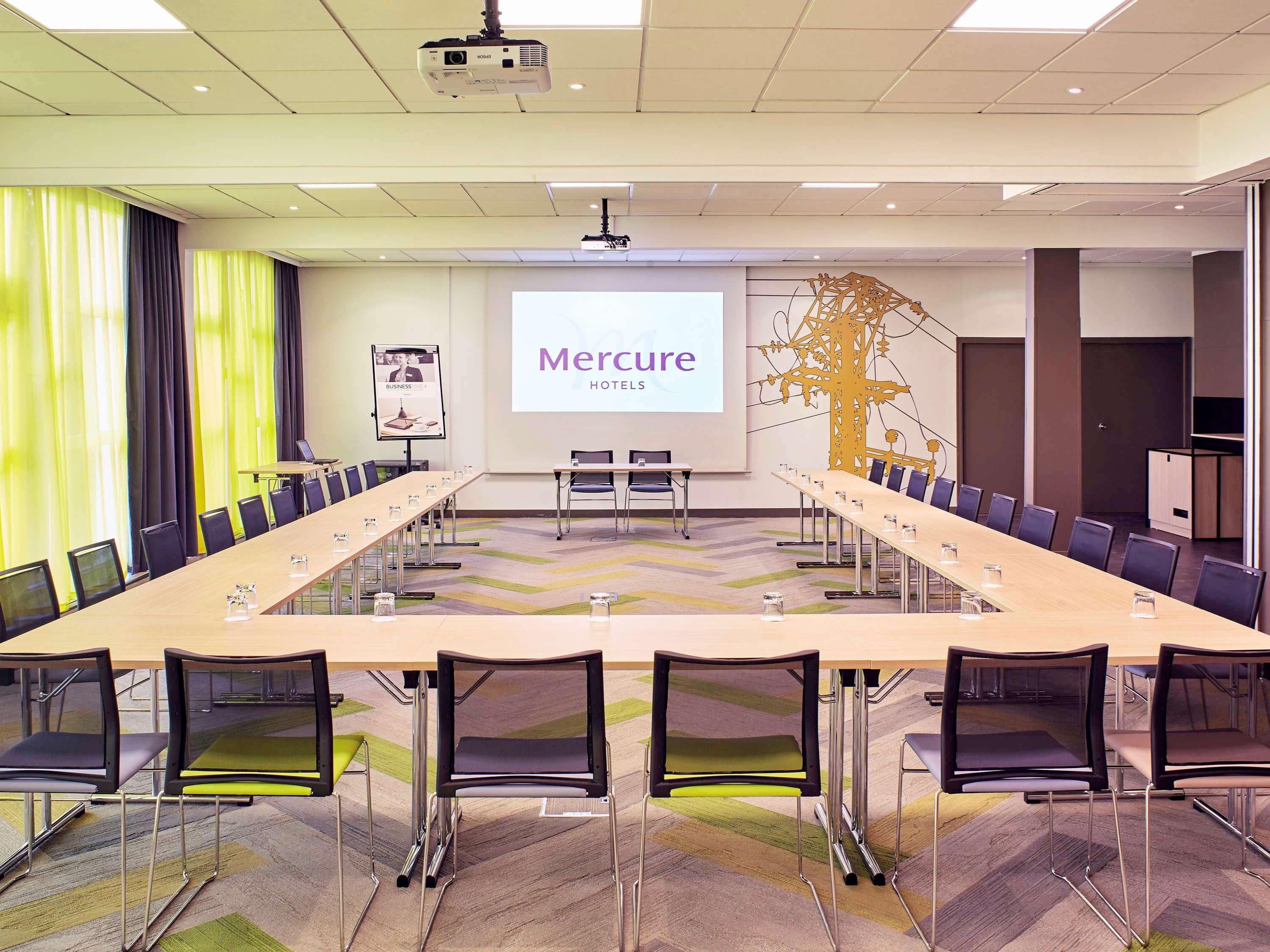 Mercure Paris Sud Les Ulis-Courtaboeuf Екстериор снимка