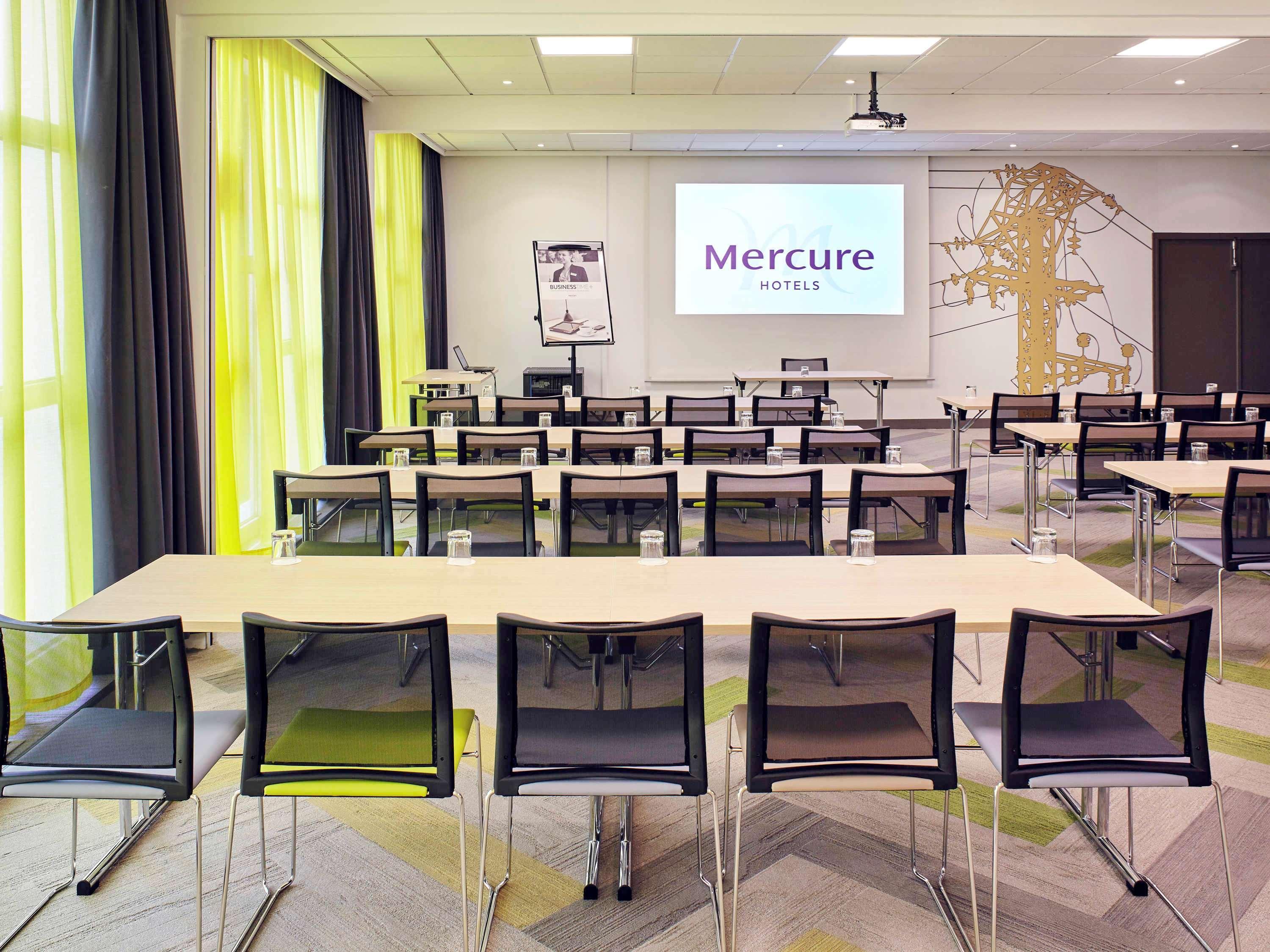 Mercure Paris Sud Les Ulis-Courtaboeuf Екстериор снимка